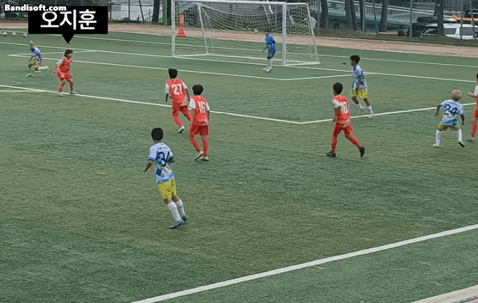 초5 이강인급 재능 나옴 ㄷㄷㄷ.gif