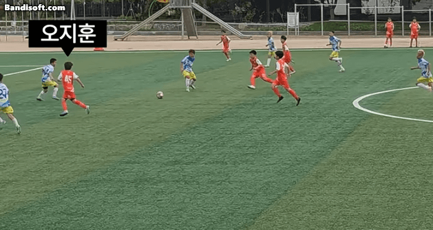 초5 이강인급 재능 나옴 ㄷㄷㄷ.gif