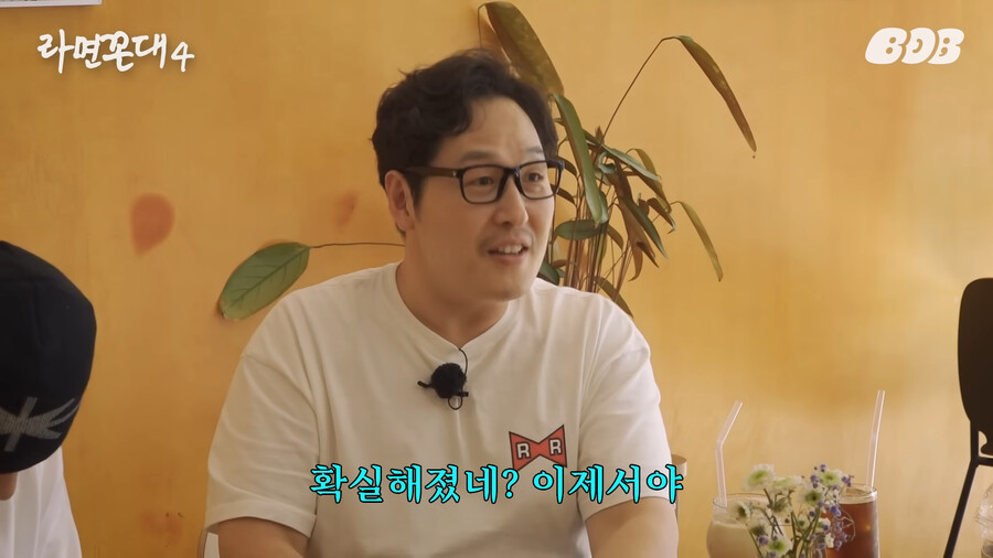 img/23/06/24/188eb392683311565.png 드디어 진실을 알고 후련해진 (전) 카페 사장 김풍 근황 ㄷㄷㄷ..JPG